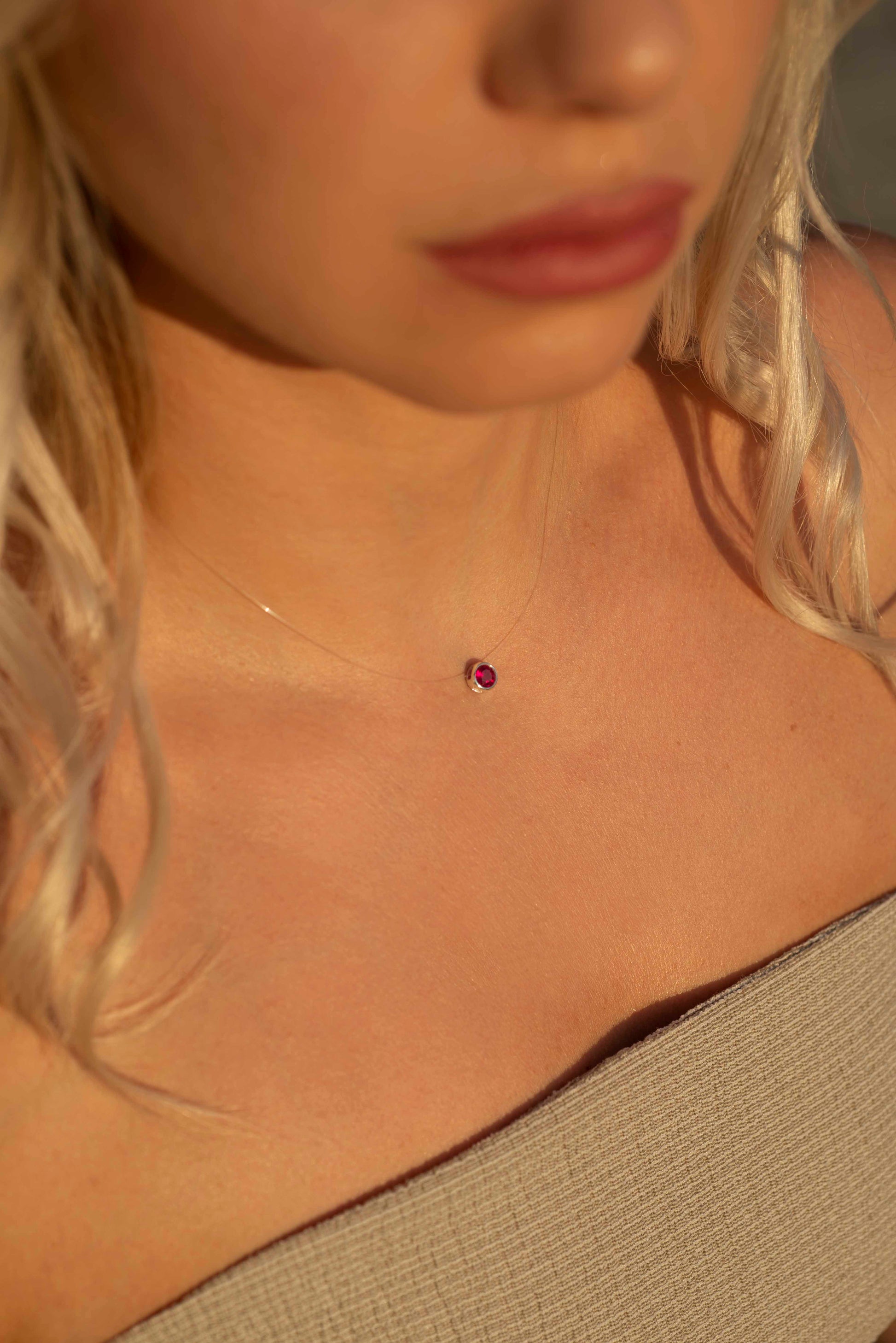 Halskette - Transparenter Faden mit Zirkon - Amoneli